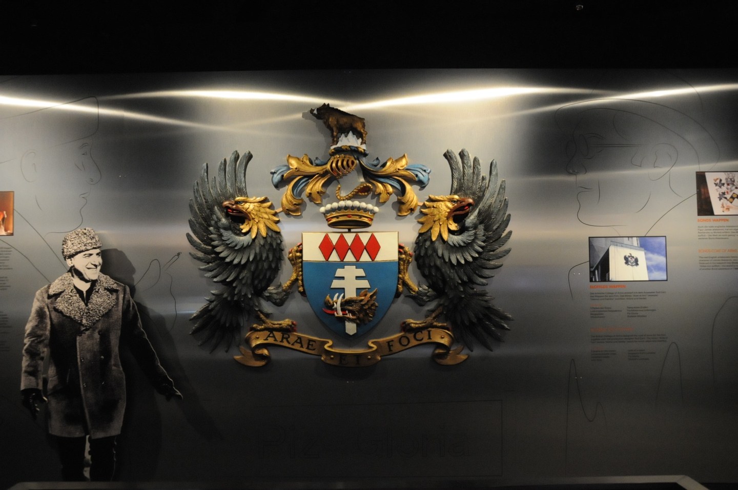 blofeld coat of arms