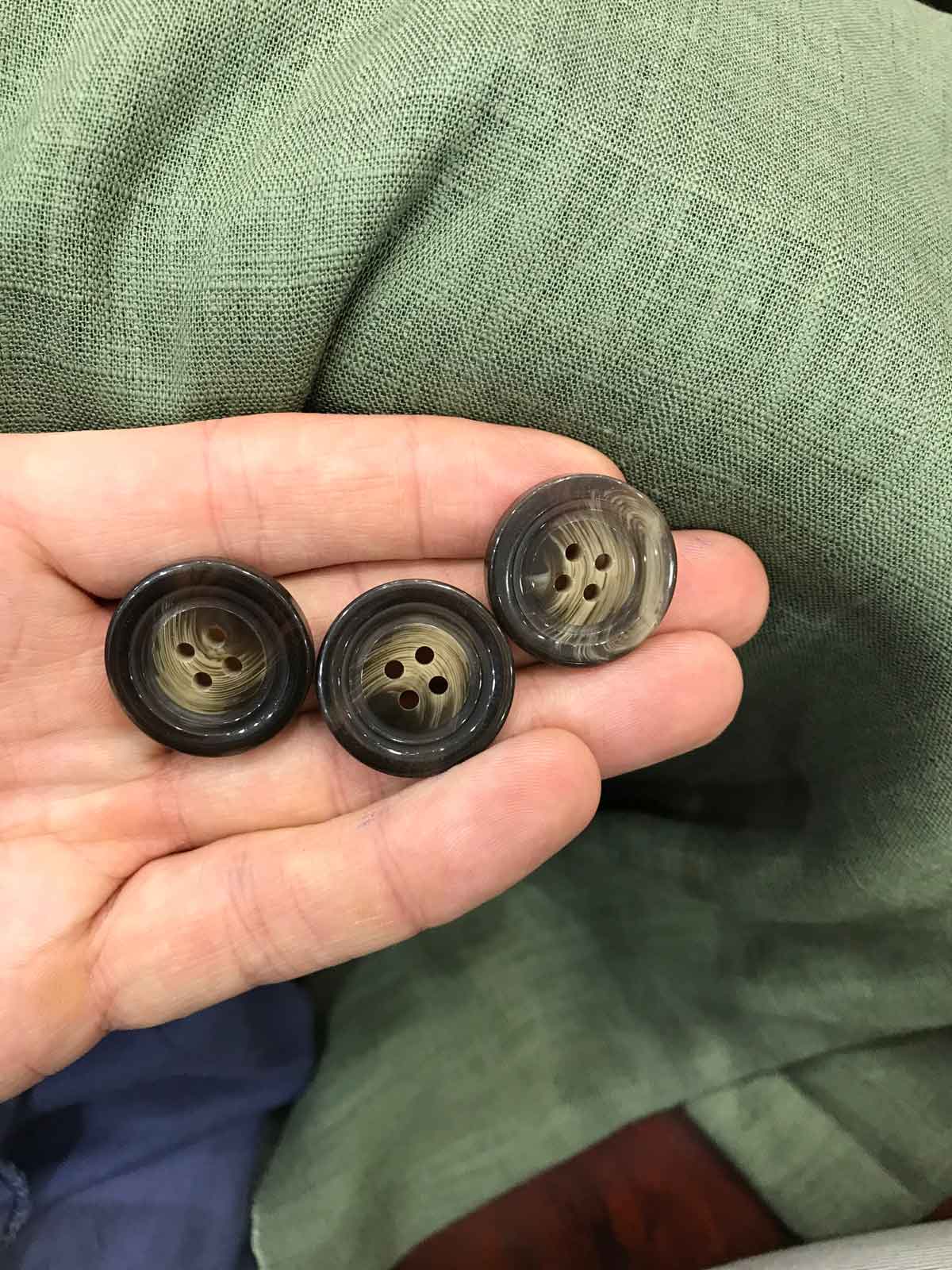 Jacket buttons