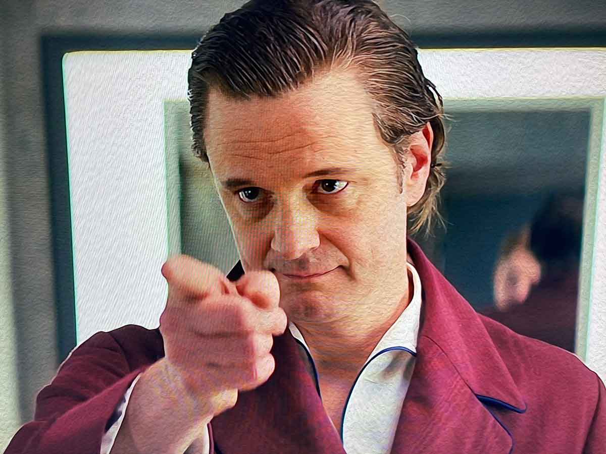 colin firth kingsman pointing red robe