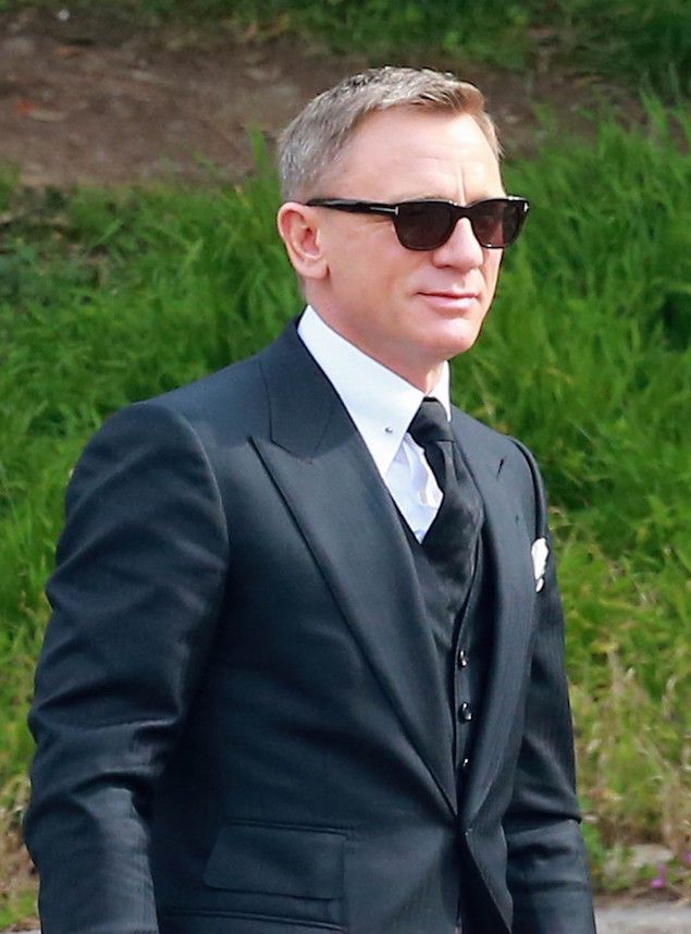 Spectre - Bond's Tom Ford Tie fit for a Funeral | Review