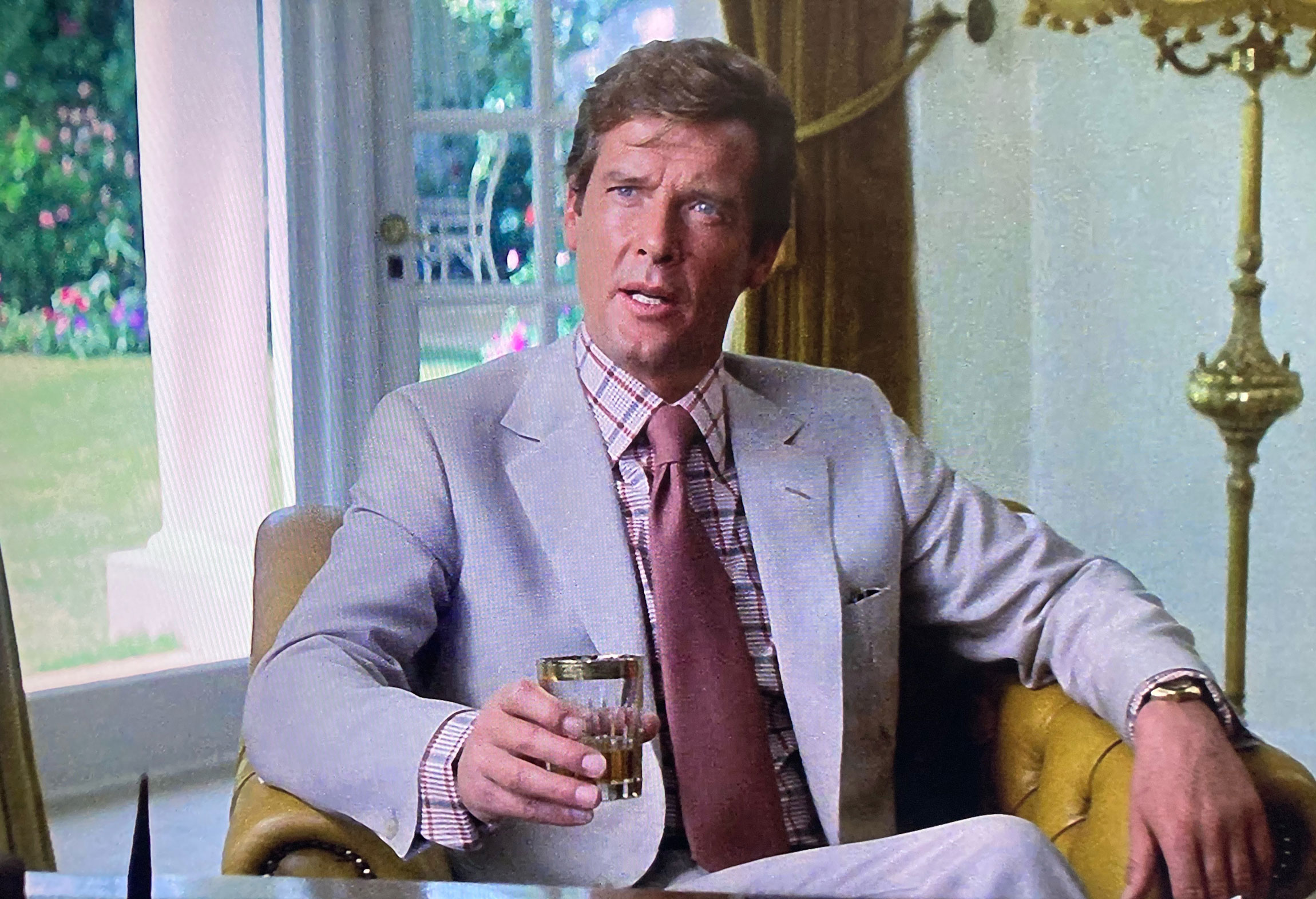 roger moore gold (1974) 