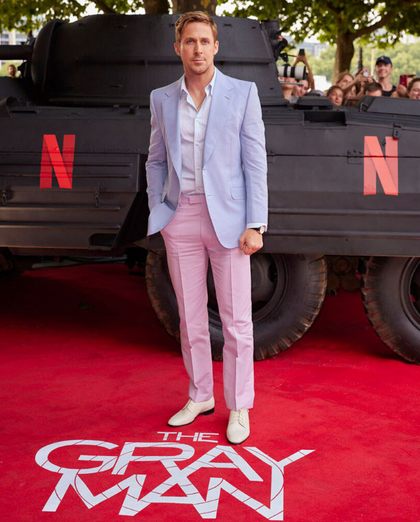 Ana de Armas, Ryan Gosling, Chris Evans at 'The Gray Man' Premiere – WWD